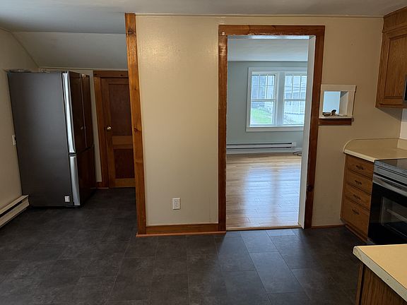 5th image of 515 E High St #2