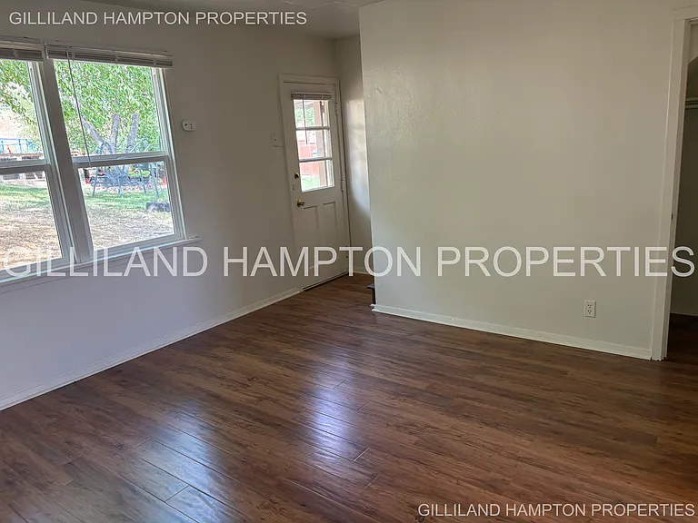 320 NW 15th St #320 — Photo 21