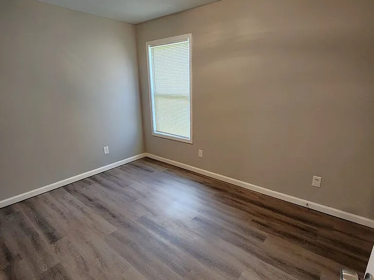 7110 SW Greenview Dr — Photo 17
