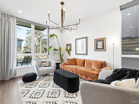 4th image of 3885 Stuart Street