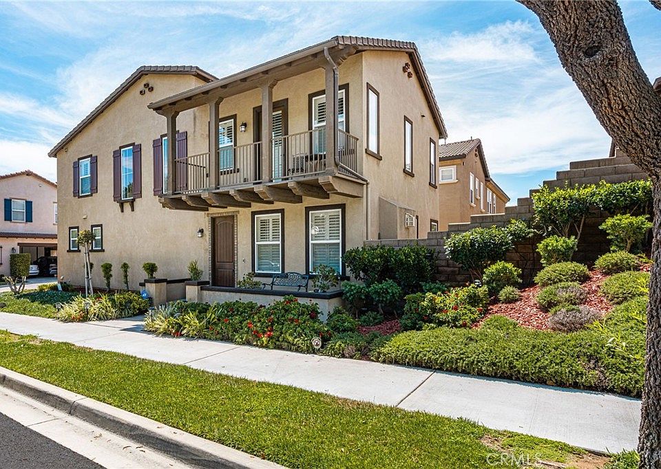 1st image of 2748 E Coalinga Dr