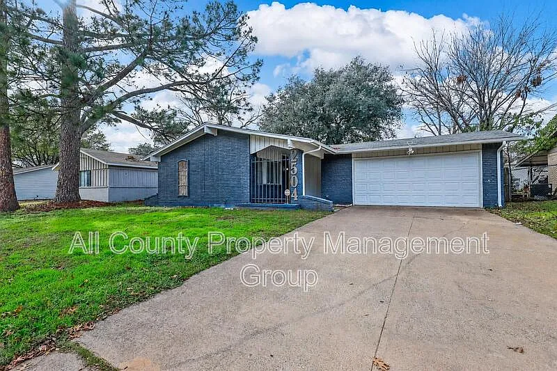2504 S Fielder Rd