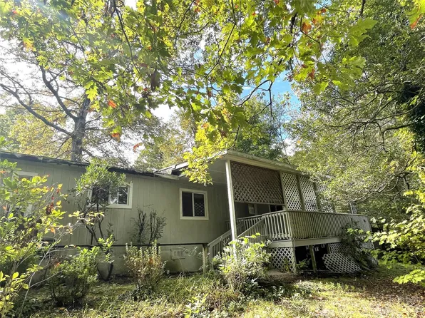 65 Red Bird Song Rd, Flat Rock, NC 28731