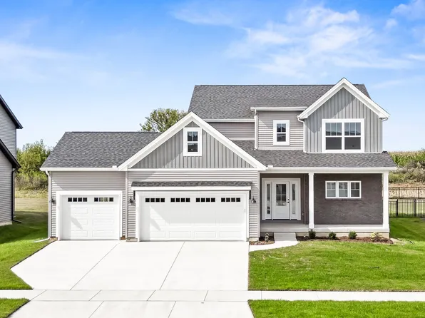 5102 Finlen Ln, Bloomington, IL 61705