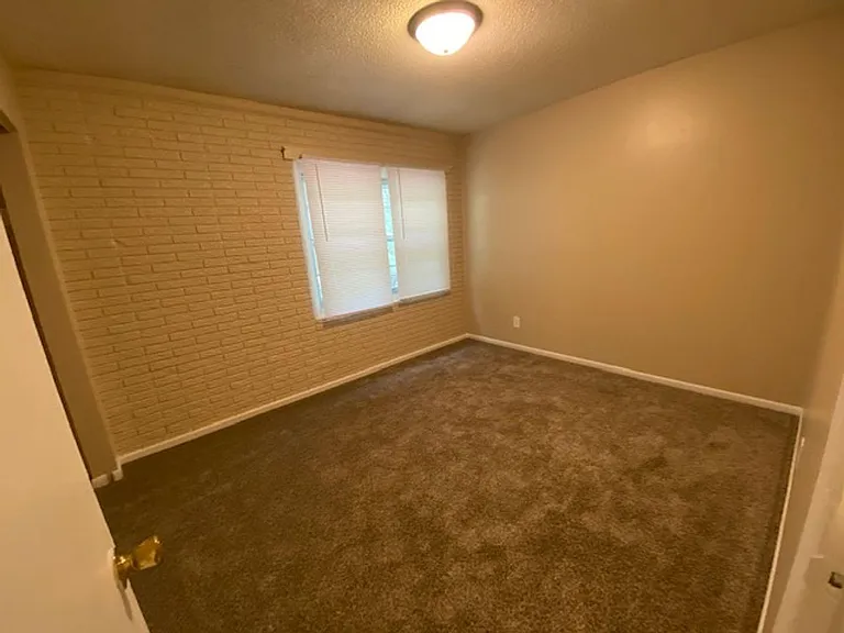 Golden Belt Apartments — Photo 6