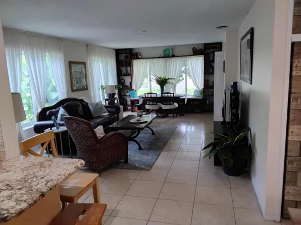 2417 NW 7th Avenue, Wilton Manors, FL 33311
