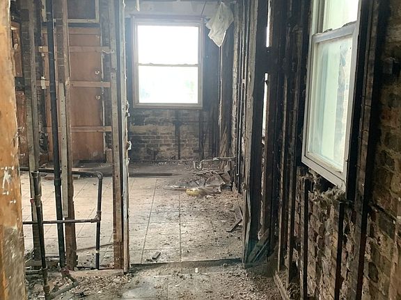 5th image of 5518 S Wabash Ave