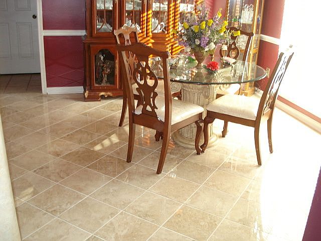 1st image of 15 Forest Edge Dr