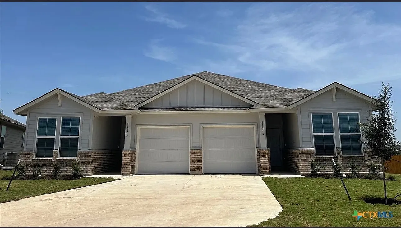 4 bed, 2958 sqft, $1,800 — Photo 1