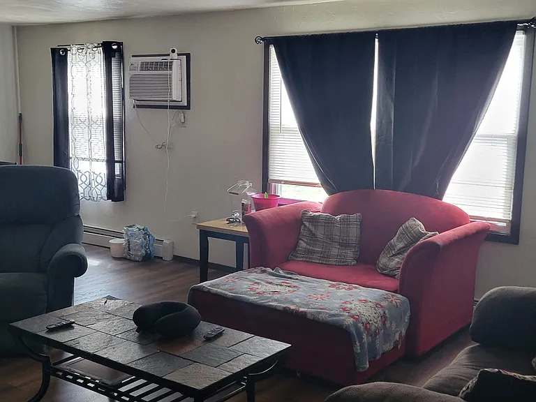 722 Mather St #1 — Photo 5