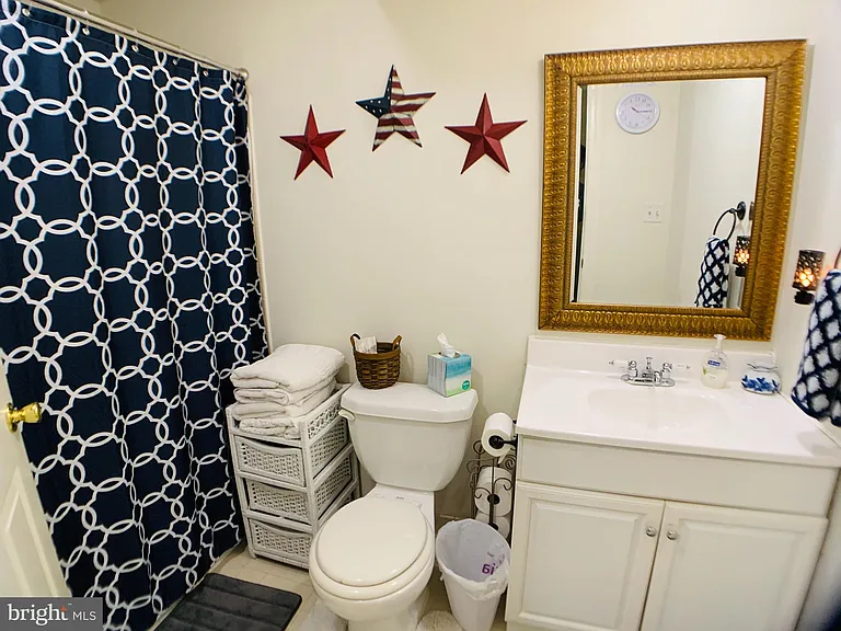 8604 Oak Chase Cir — Photo 42