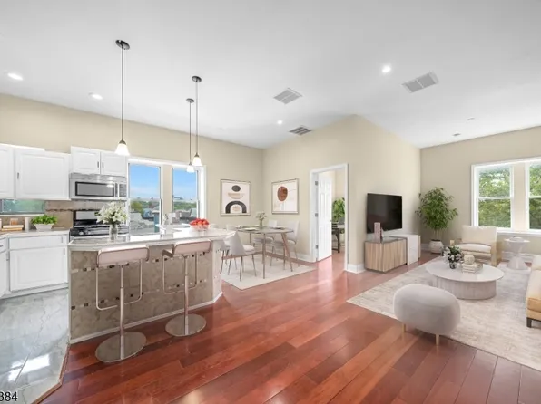 240 Clendenny Ave #5A, Jersey City, NJ 07304