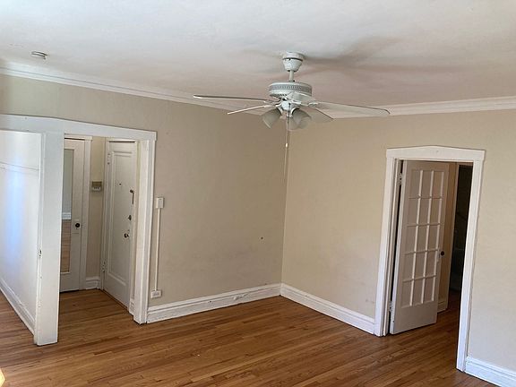 4th image of 5002 N Springfield Ave #3906-1A