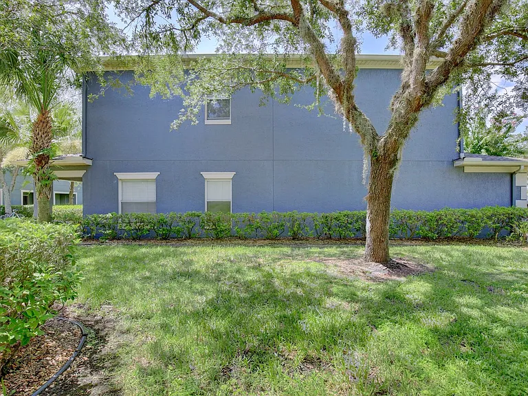 10412 Kiplinger Ln — Photo 19