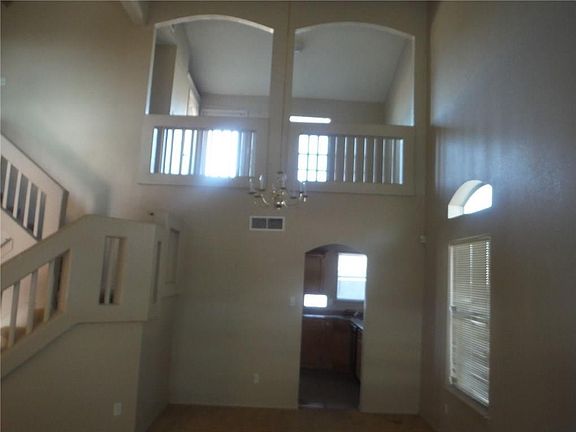 3rd image of 12485 Paseo De Arco Ct