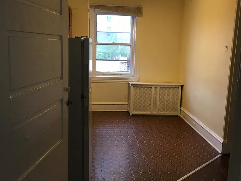 322 S 15th St #4F — Photo 8