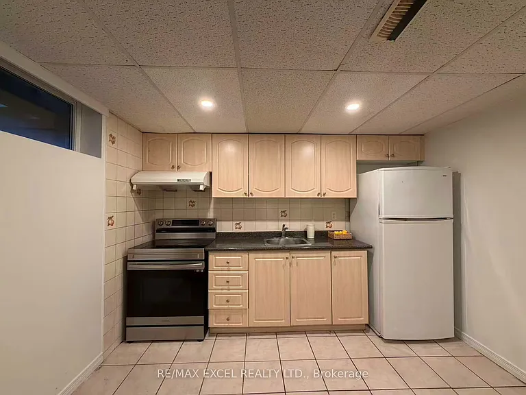 83 Marilake Dr #BASEMENT — Photo 22