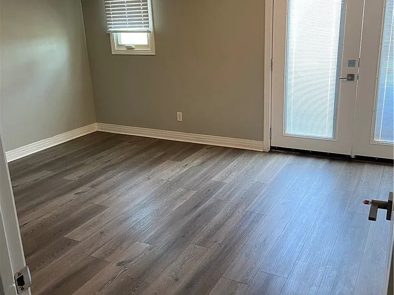 1431 S Beacon St — Photo 17