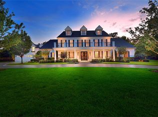 9811 Stonebridge Lake Dr, Tomball, TX 77375