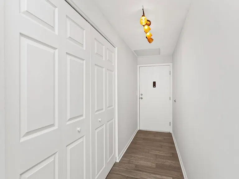 6150 N Kenmore Ave #15 — Photo 13