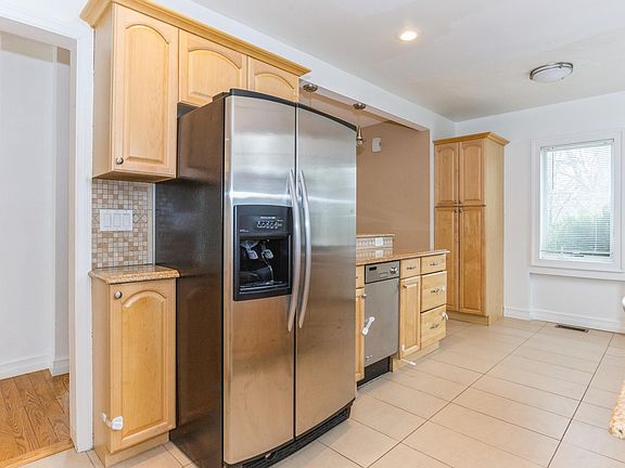 4th image of 89 Nugent St