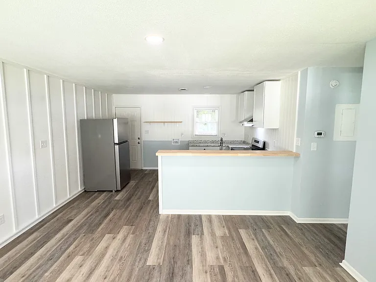 4213 Peachtree Ave — Photo 7