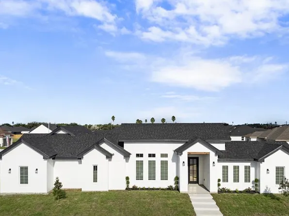 705 Milania Dr, La Feria, TX 78559