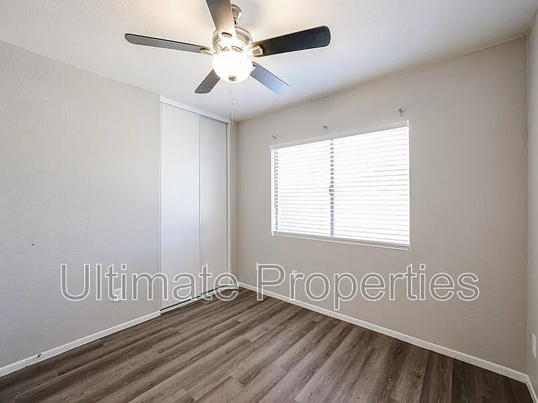 5357 W Cholla St — Photo 7