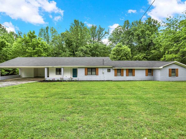 1296 Monasco Rd, Millington, TN 38053