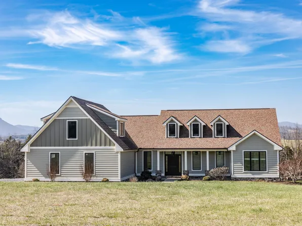 165 Marl Ridge Rd NE, Lexington, VA 24450