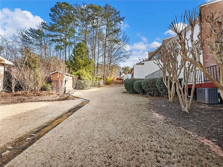 6500 Gaines Ferry Rd #A2 — Photo 35