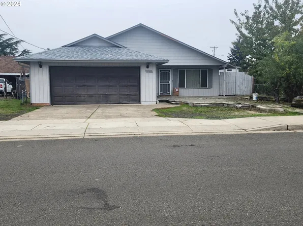 139 Valentine Ave, Sutherlin, OR 97479
