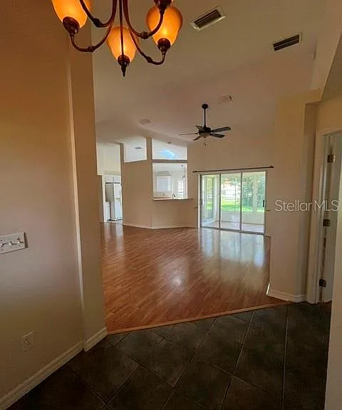 5048 NW 35th St — Photo 8