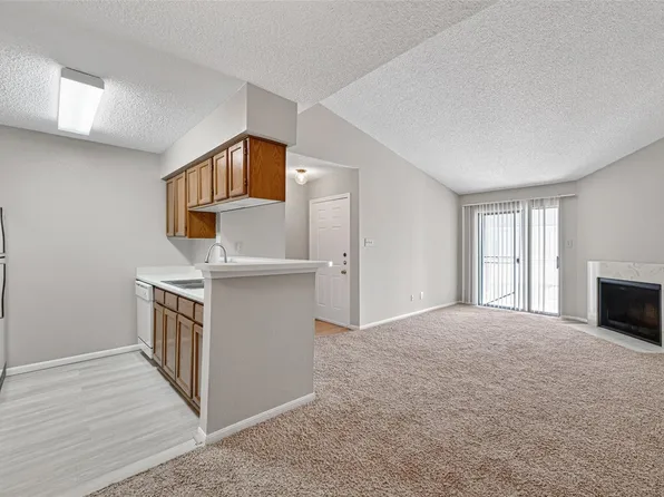 12550 Whittington Dr APT 610, Houston, TX 77077