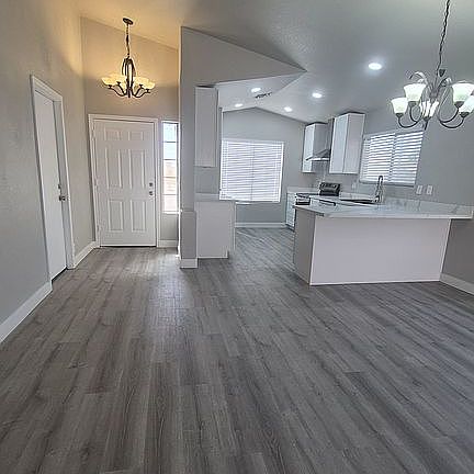 5th image of 21831 N 33rd Dr