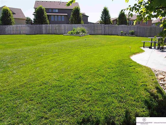 4th image of 20708 Meredith Cir