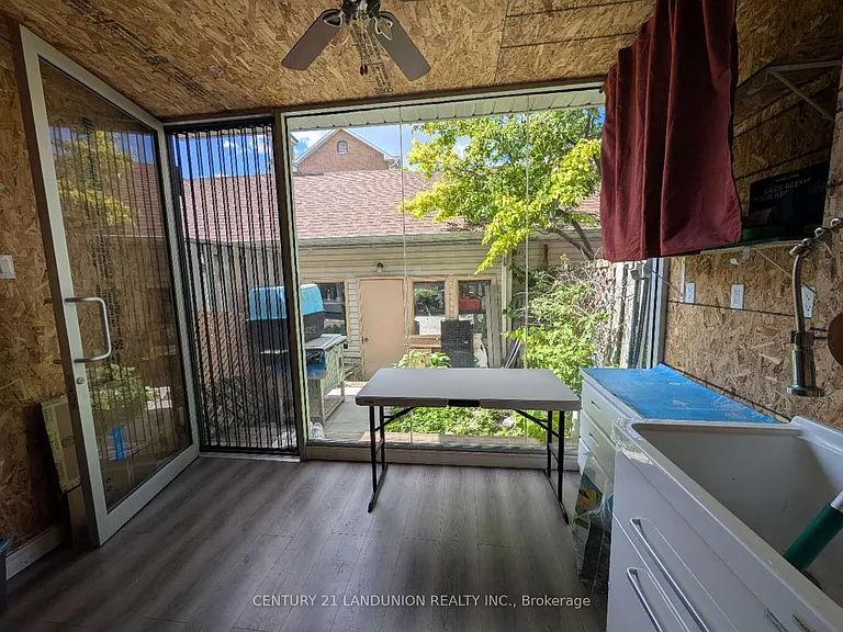 9544 Sheppard Ave E — Photo 17