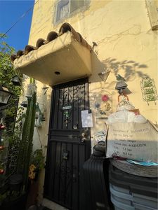 4172 Service St, Los Angeles, CA, 90063