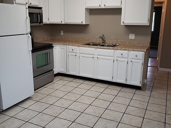 4th image of 1701 Beaver Creek Ln
