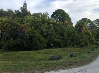 Bayshore Dr #7, Englewood, FL 34223