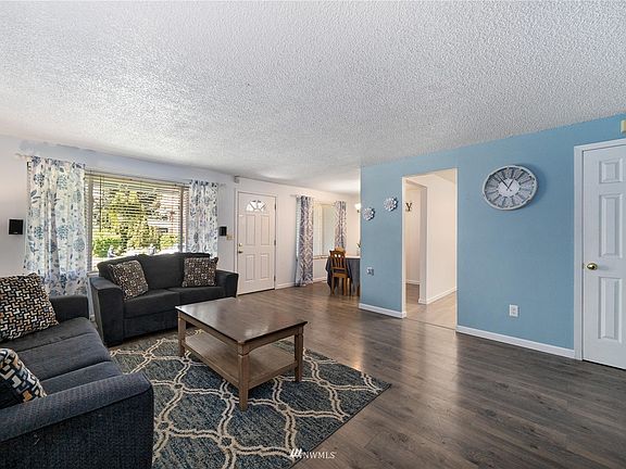 Spacious main living room.