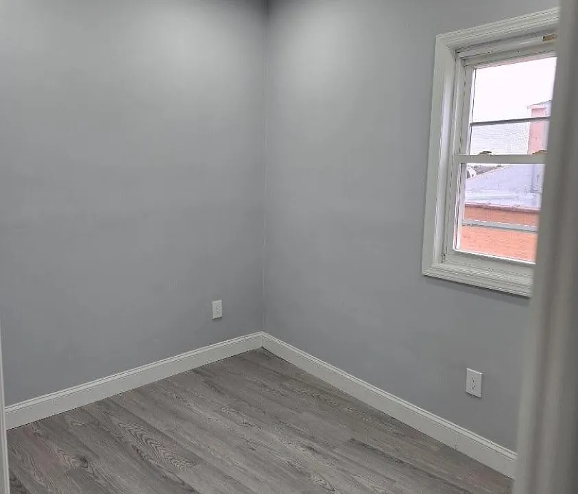 8 Fleming Ave