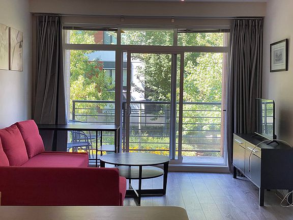 4th image of 5981 Gray Ave #210
