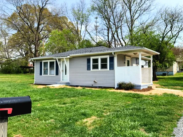 177 Sherrill St, Hudson, NC 28638