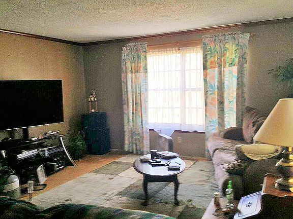 2nd image of 217 Claire St