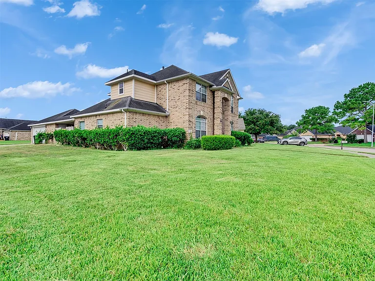 1803 Ripple Creek Dr — Photo 5