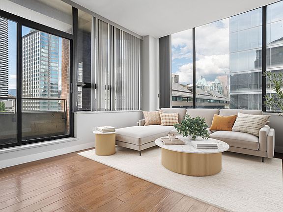 2nd image of 1010 Howe St #701