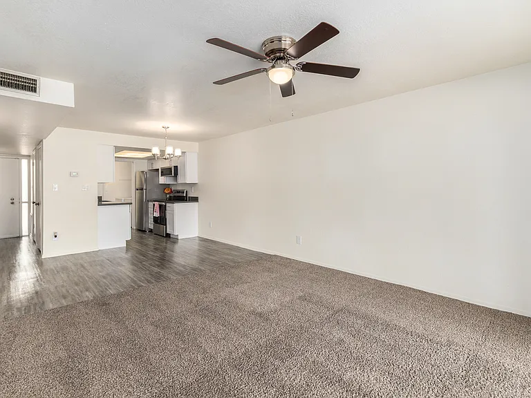 11048 N 28th Dr #145 — Photo 10