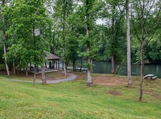 113 Crews Dr, Benton, TN 37307