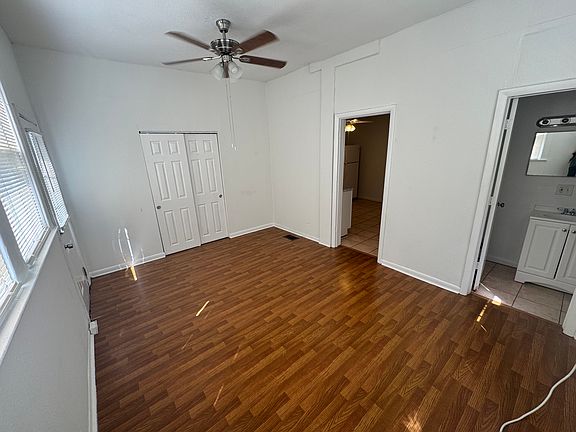 3rd image of 214 Cedar Ave #7